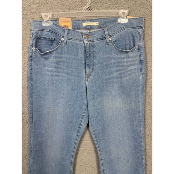 Levis Women's Classic Bootcut Jeans Size 14 Medium W32 L32 Denim Blue NWT's - Picture 2 of 8